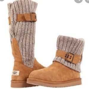 UGG cambridge boots, size 9 EUC
